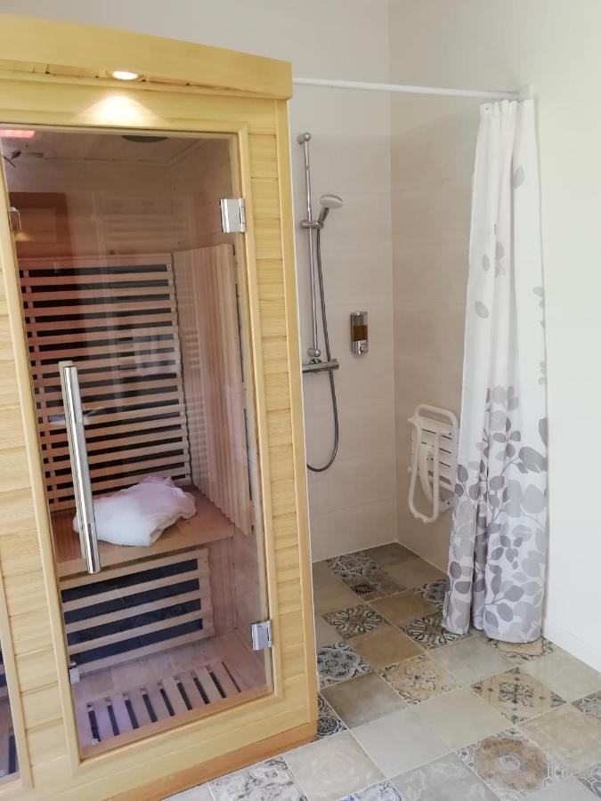 La Planche Princée, Chambres d'hôtes écolo et Potager bio, Sauna Les Rosiers Extérieur photo